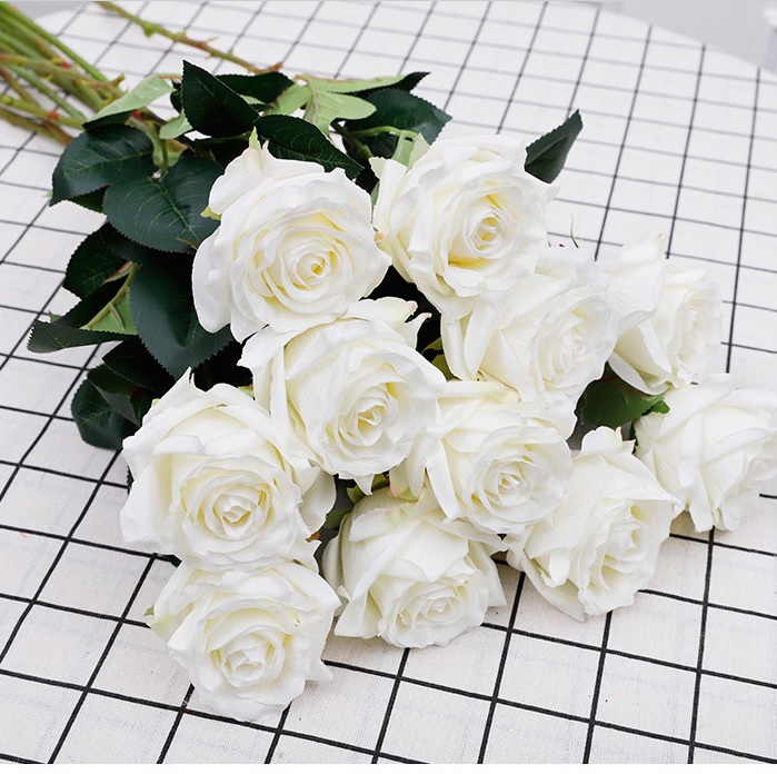 Hoa hồng vải màu trắng